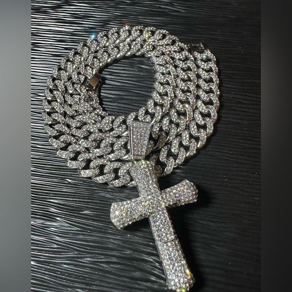 MEN 14K GOLD PLATED ICED OUT DIAMOND SIMULATED MIAMI CUBAN CHAIN 24 INCH - Picture 4 of 5